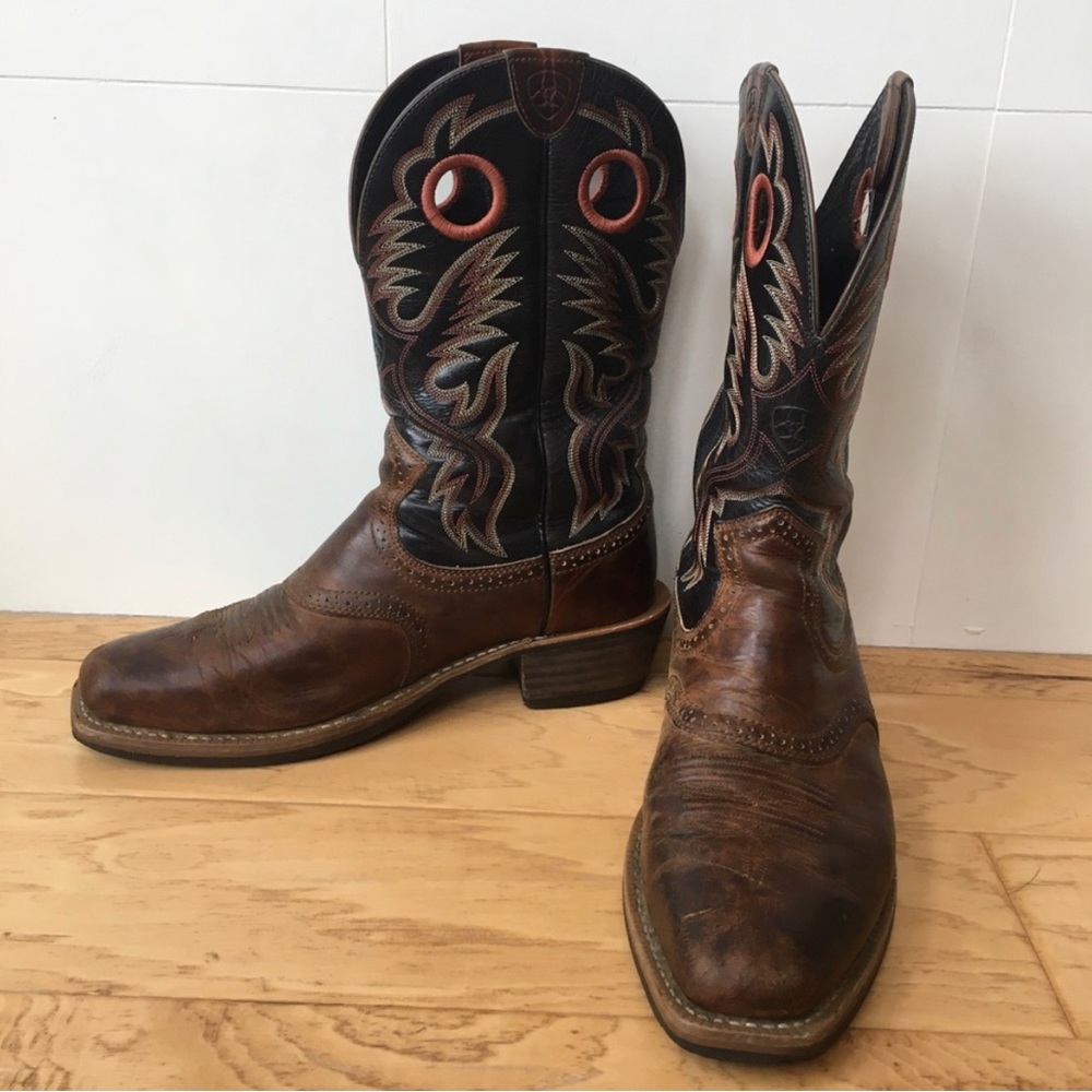 Ariat cowboy boot brown with black uppers 10 D ATS heritage Rough stock.